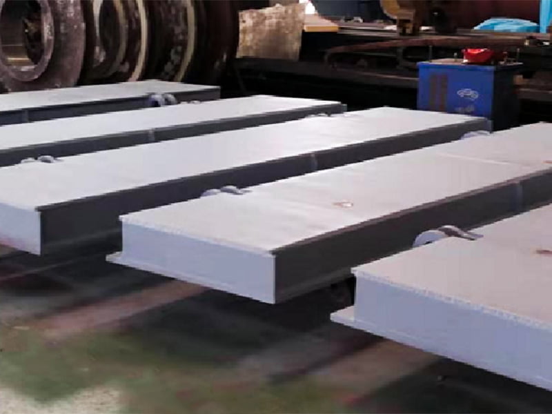 Cửa tự đổ